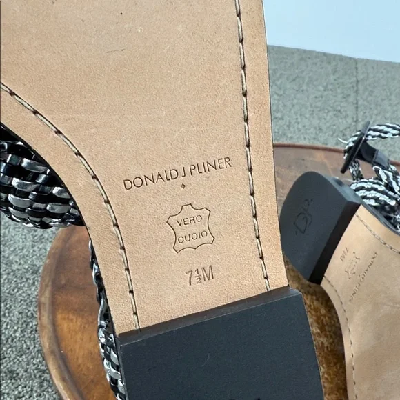 Donald J Pliner Sandals Wm 7.5 M Stylish Black Silver Braided Leather Gladiator - Picture 9 of 11